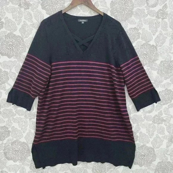 Roz & Ali Womens V-Neck Tunic Sweater 2X Black & Burgundy Striped Rayon Cut out - Picture 1 of 7